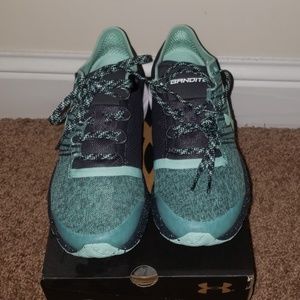 NEW Under armour women shoes size 9